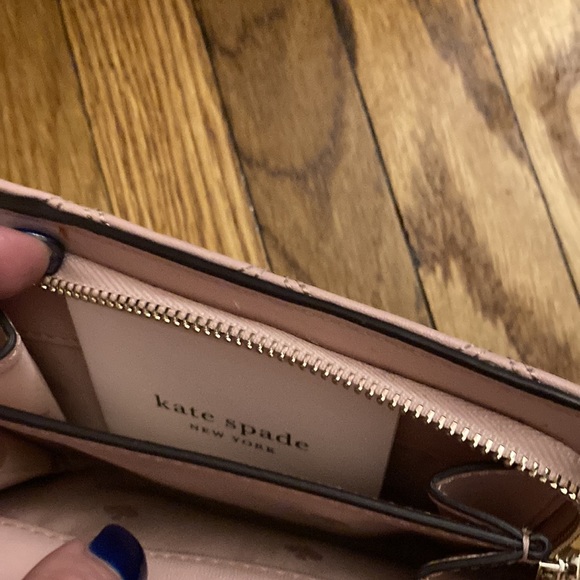 Women’s Kate Spade light pink quilted wallet - Picture 5 of 6